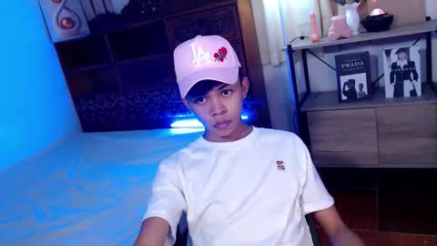 Snapshot of horny_joshxxx chatting on April 2026 05:30:01 PM horny_joshxxx online show from April 2026 05:30:01 PM
