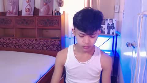 Snapshot of horny_joshxxx chatting on May 2026 03:52:02 PM horny_joshxxx online show from May 2026 03:52:02 PM