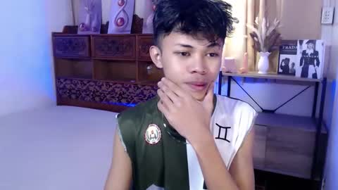 Snapshot of horny_joshxxx chatting on May 2026 11:33:01 PM horny_joshxxx online show from May 2026 11:33:01 PM