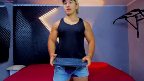 horny_nick18 online show from June 2026 11:45:01 AM