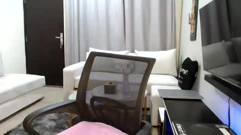 Snapshot of horny_princcess chatting on March 2026 12:14:01 AM horny_princcess online show from March 2026 12:14:01 AM