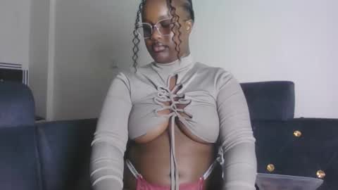 Snapshot of horny_sexxy_babe chatting on May 2026 05:18:02 PM Lucy online show from May 2026 05:18:02 PM
