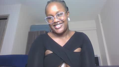 Snapshot of horny_sexxy_babe chatting on May 2026 06:25:01 PM Lucy online show from May 2026 06:25:01 PM