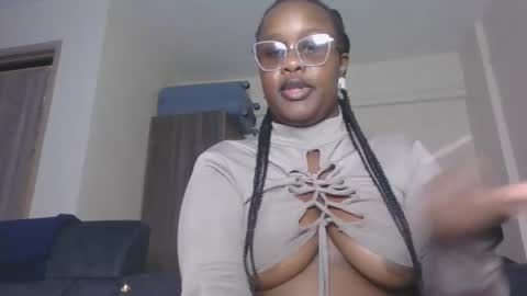 Snapshot of horny_sexxy_babe chatting on May 2026 01:57:16 AM Lucy online show from May 2026 01:57:16 AM