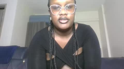 Snapshot of horny_sexxy_babe chatting on May 2026 06:09:01 PM Lucy online show from May 2026 06:09:01 PM