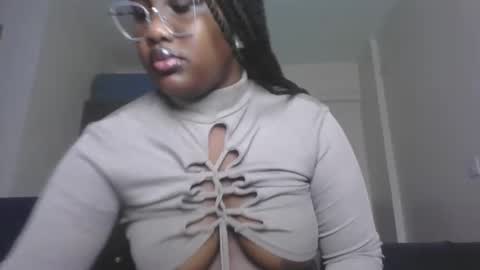Snapshot of horny_sexxy_babe chatting on June 2026 12:15:01 PM Lucy online show from June 2026 12:15:01 PM