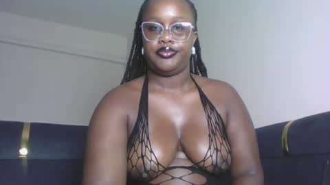Snapshot of horny_sexxy_babe chatting on June 2026 11:52:02 AM Lucy online show from June 2026 11:52:02 AM