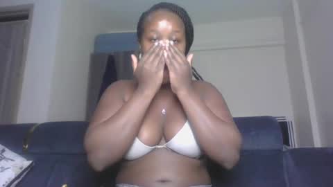 Snapshot of horny_sexxy_babe chatting on June 2026 01:11:01 PM Lucy online show from June 2026 01:11:01 PM