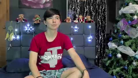 Alex and Camilo online show from December 2024 09:37:01 PM