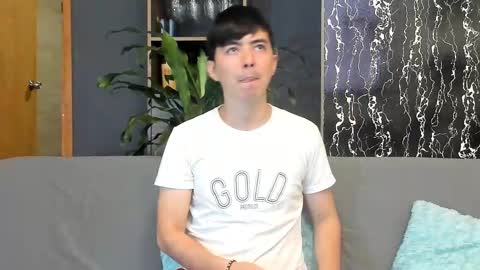 Alex and Camilo online show from September 2025 08:31:01 PM