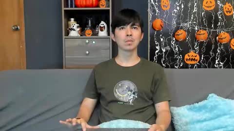 Alex and Camilo online show from November 2025 08:22:02 PM