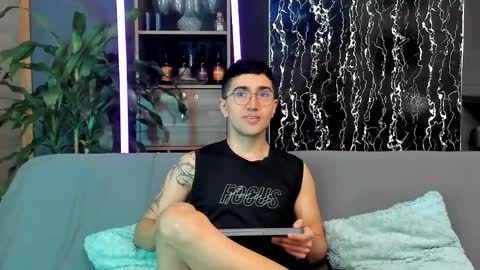 Alex and Camilo online show from May 2026 02:35:02 PM