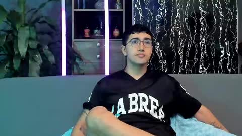 Alex and Camilo online show from June 2026 02:08:02 PM