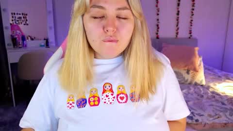 HornyCakee online show from November 2025 10:04:02 AM