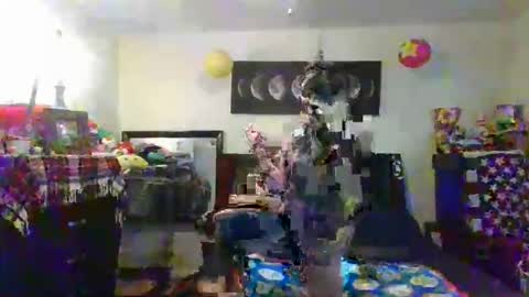 Emma online show from April 2026 01:42:02 PM