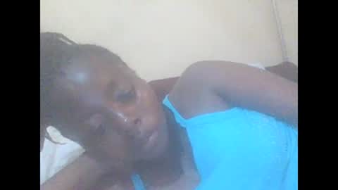 hornygal001 online show from October 2025 05:41:01 AM