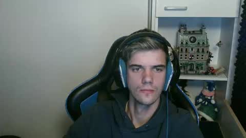 Snapshot of hornyjoey1 chatting on November 2025 07:13:01 PM Joey online show from November 2025 07:13:01 PM