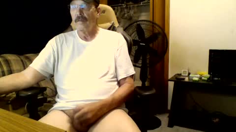 hornymanwi online show from July 2026 12:23:01 PM