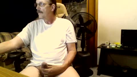 hornymanwi online show from July 2026 12:03:01 PM