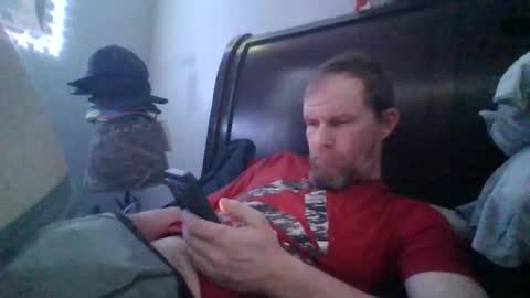 Snapshot of hornypierceddad chatting on March 2026 01:00:02 AM hornypierceddad online show from March 2026 01:00:02 AM