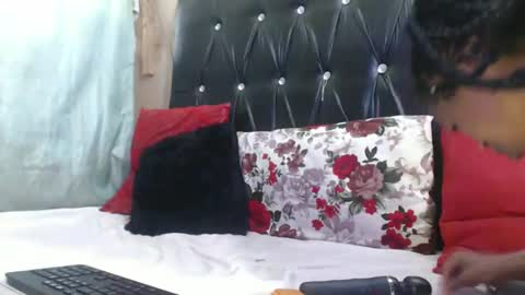 Snapshot of hornysnowie23x chatting on October 2025 10:34:02 AM hornysnowie23x online show from October 2025 10:34:02 AM