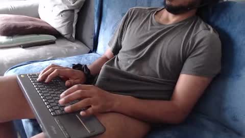Snapshot of hornyygentleman chatting on July 2026 05:16:01 PM Oz online show from July 2026 05:16:01 PM