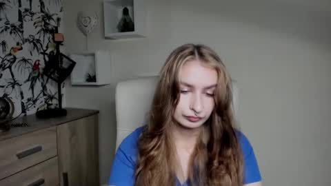 NINA online show from October 2025 05:59:01 AM