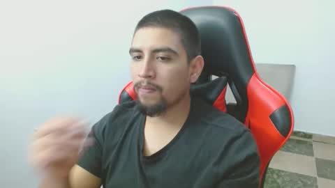 Snapshot of hot__husbands chatting on November 2025 03:29:02 AM hot__husbands online show from November 2025 03:29:02 AM