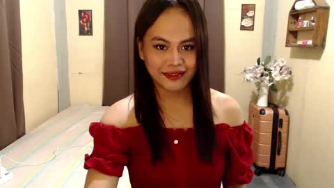 Snapshot of hot_babe0802 chatting on December 2024 01:25:02 PM HANNA online show from December 2024 01:25:02 PM