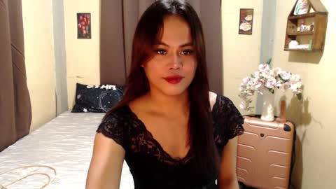Snapshot of hot_babe0802 chatting on January 2025 03:32:01 PM HANNA online show from January 2025 03:32:01 PM