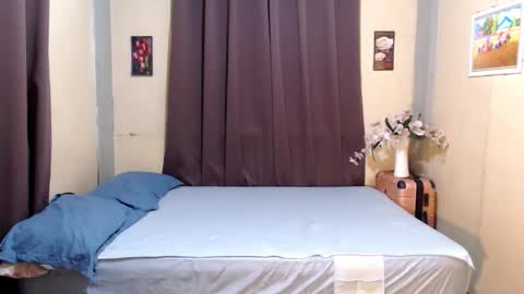 Snapshot of hot_babe0802 chatting on October 2025 04:08:02 AM HANNA online show from October 2025 04:08:02 AM