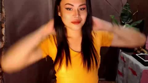 Snapshot of hot_babe0802 chatting on May 2026 10:23:01 AM HANNA online show from May 2026 10:23:01 AM