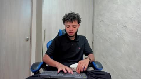 Snapshot of hot_bad_boy69 chatting on April 2026 10:33:02 PM hot bad boy69 online show from April 2026 10:33:02 PM