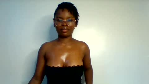 sweet cammy online show from June 2026 06:37:02 AM