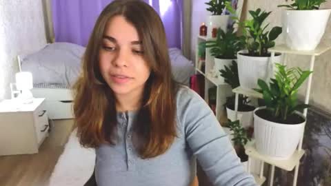 LiluCaroline online show from October 2025 04:38:02 PM