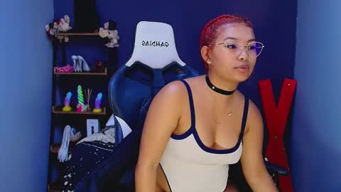 hot chocolate 4u online show from March 2025 06:23:01 PM