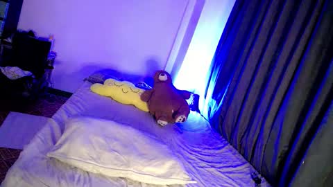 its me CLAUDIA online show from January 2025 04:54:02 AM