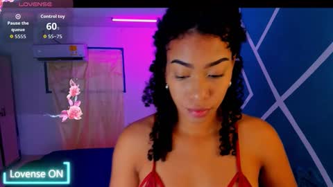 Snapshot of hot_couple07_ chatting on October 2025 03:25:03 AM Hot Couple online show from October 2025 03:25:03 AM