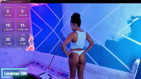 Hot Couple online show from October 2025 07:56:01 PM