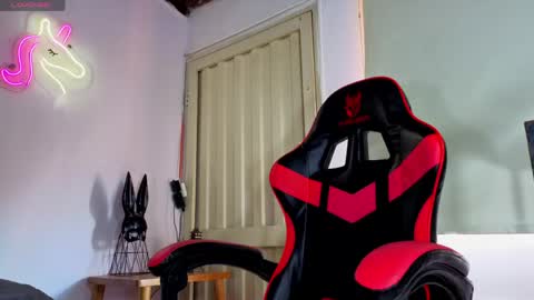 destinyk online show from April 2026 04:12:02 PM