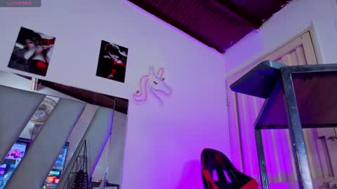 destinyk online show from July 2026 10:09:02 PM