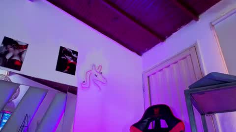 destinyk online show from July 2026 08:06:02 PM