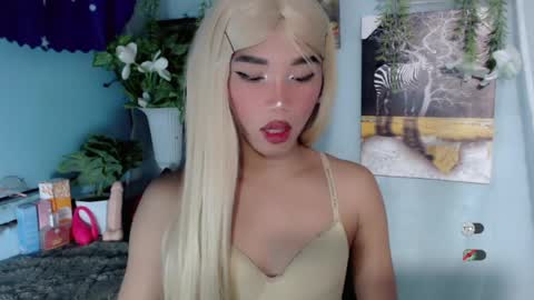 Snapshot of hot_khianna chatting on April 2026 09:39:33 PM Khianna online show from April 2026 09:39:33 PM