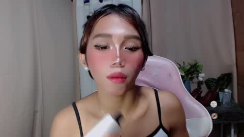 Snapshot of hot_khianna chatting on May 2026 02:24:02 PM Khianna online show from May 2026 02:24:02 PM