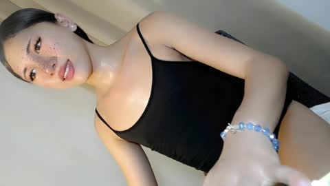 hot_little_angel18 online show from June 2026 04:23:01 AM
