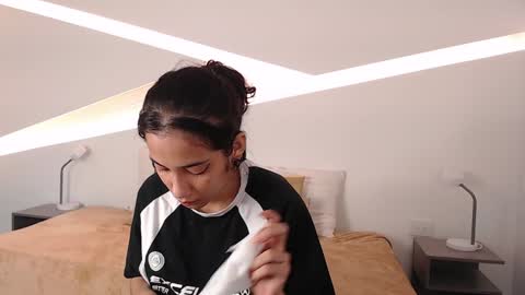 Alana online show from December 2024 08:40:01 PM