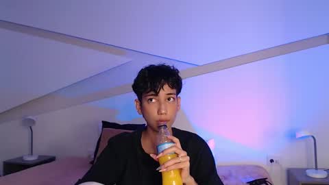 Alana online show from February 2025 09:14:01 PM