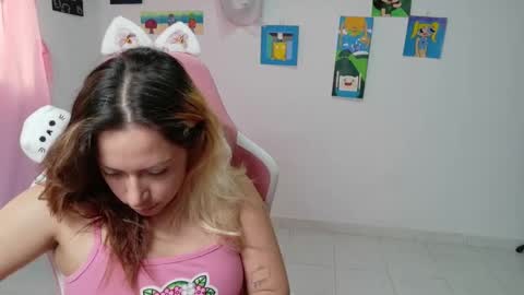 Mia online show from February 2026 01:38:02 PM