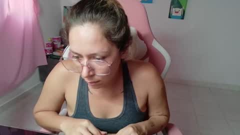 Mia online show from February 2026 08:24:02 PM