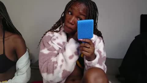 Hot petite online show from December 2024 03:37:02 AM